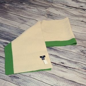 Gap Off White & Green scarf, NWT